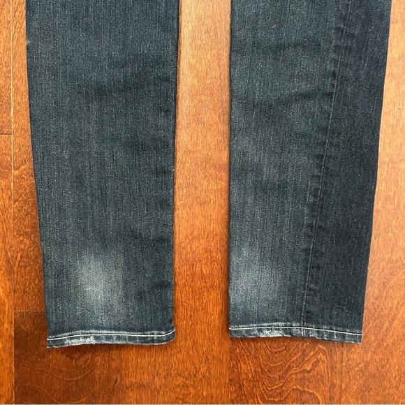 True Religion Women's Skinny Blue Jeans, Perfect for Wearing with Boots, Size 26 - Picture 10 of 16